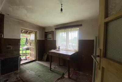 Casa bătrînească + Teren 1190 mp - 2