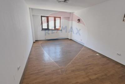 2 camere, central, A.I Cuza ideal pentru firmă, liber - 2