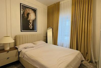 Apartament cu 3 camere semidecomandat, mobilat în P-ța Alba Iulia