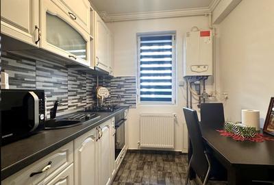 Giroc-Cupidon,  Bucatarie inchisa, Mobilat-Utilat - 1