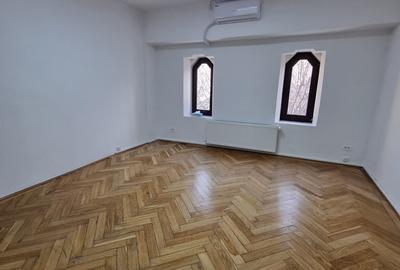 Spatiu comercial 4 camere Calea Victoriei, str. Franklin, 85 mpu - 4