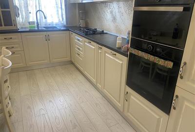 Apartament 4 camere , zona ultracentrala , suprafata de 100 mp , renovat  modern - 14