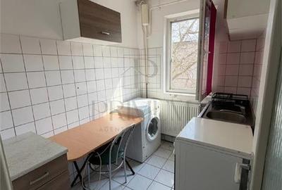 COMPLEX STUDENTESC , APARTAMENT 1 CAMERA , mobilat , decomandat - 4