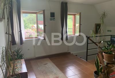 EXCLUSIVITATE Pensiune 9 camere 615 mpu 3600 mp teren in Fantanele - 35