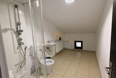 Spatiu comercial, pozitionare excelenta, exact la metrou Aparatorii P - 21