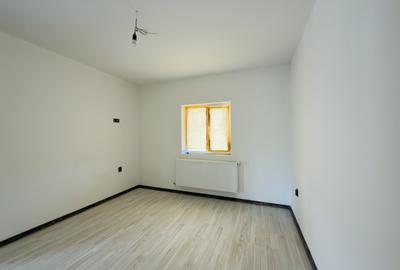 Duplex despartit prin camera tehnica, 3 camere - Beregsau Mare - 12