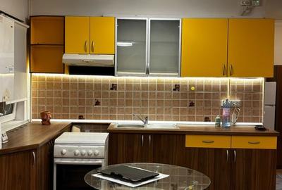 Apartament cu 2 camere semidecomandat, mobilat în Apărătorii Patriei