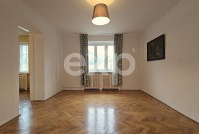 Apartament 3 camere de închiriat – Centrul Istoric, Str. Mihai Eminescu - 15
