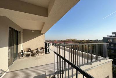 Apartament cu 4 camere în Sisești