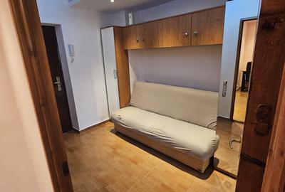 Basarabia, chiar la metrou Costin Georgian, langa Mc Donald's - 7