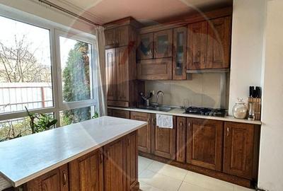 Casă | Vilă insiruita | Inchiriere| 5 camere - 4