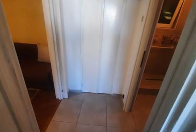 Apartament cu 2 camere, etaj 4/10, zona Podu Ros - 3