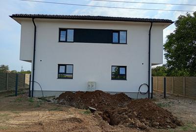 Sanandrei, Duplex pe Etaj, Drum Asflatat, Bucatarie Separata - 1