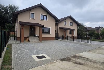 Casă individuală cu 4 camere în Păulești