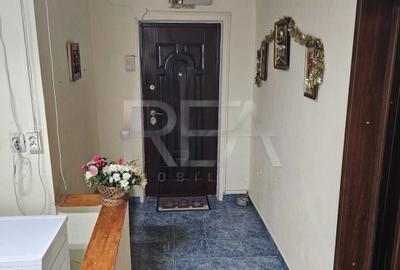 Apartament cu 3 camere decomandat, mobilat în Giurgiului