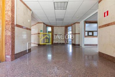Spatiu comercial P+1, Buhusi, central, jud Bacau - 4