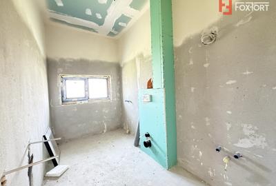 Duplex cu 3 camere si teren de 247 mp de vanzare in localitatea Sacalaz - 15