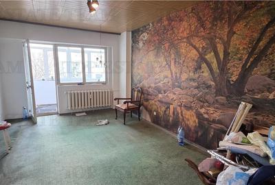 Apartament cu 3 camere decomandat în Kiseleff