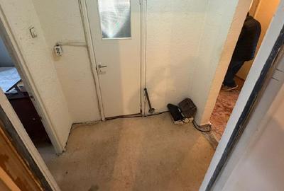 Piata PECO - str. Turnu Magurele, Apartament decomandat cu 3 camere - 65 mp - 10