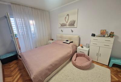 Zona Aradului bloc izolat termic, foarte bine impartit, pe doua parti,  mobilat - 19