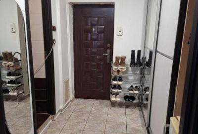 85000 euro - Unirii-Nerva Traian -garsoniera 38mp -bloc 1990 - 1