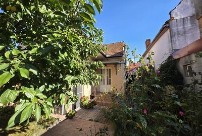 Casa zona Piata de Miercuri 3 camere, 80 mp, 450 euro - 1