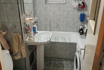 FREIDORF - BLOC IZOLAT - 3 cam - 2 bai - decomandat - centrala proprie - clima - 6