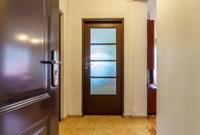 Apartament 2 camere, balcon 7 mp, parcare - 10