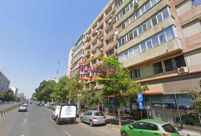 Stefan cel Mare / Parcul Circului / 4 min Metrou / - 8