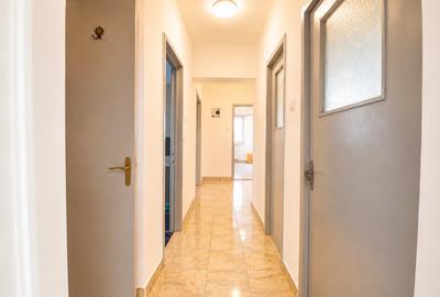 Ultracentral Tomis Mall 3 camere decomandat etaj 3/7 - 7