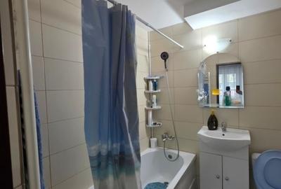 Etaj 1-Tg.Cucu-Pod de Fier -2 Camere Decomandat 72mp-bloc 86' - 10