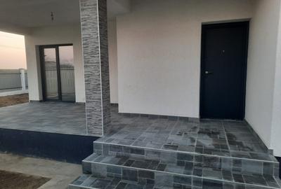 Domnești–Țeghes lângă pădure | Casă individuală 3 camere | Placă beton - 5
