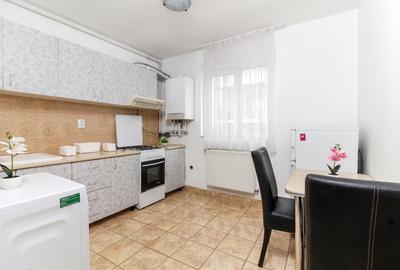 Apartament Zorilor UMF cu 1 camera, bloc dupa 2000, etaj 2 - 5