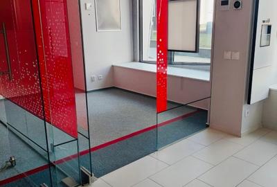 Spațiu pietonal ultracentral, 2 laturi, lângă Primărie și Filarmonică - 12