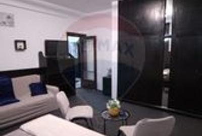 Apartament cu 2 camere de închiriat în zona P-ta Romana - 2