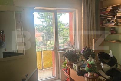 Apartament 4 camere decomandate, 2 bai, 2 balcoane, 80 mp, etaj intermediar - 4