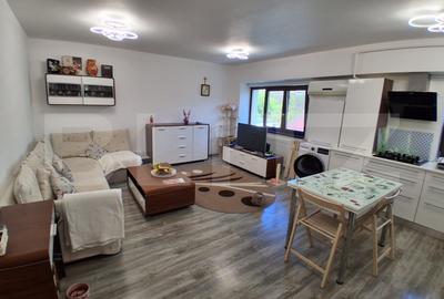Apartament 3 camere, 70 mp, zona Păcurari - 2