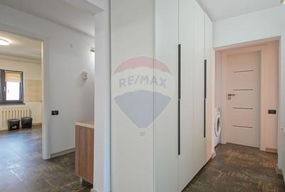 Comision 0 %! Apartament cu 4 camere de vânzare! Movilei - 12