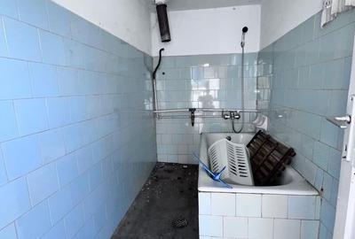 Casa de vanzare cu 3 camere, zona Schit - 8