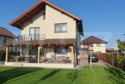 Casă individuală cu 4 camere în Tărlungeni