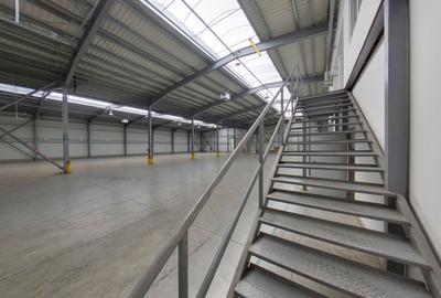 Parc industrial cu platformă betonată lângă A1 - 9