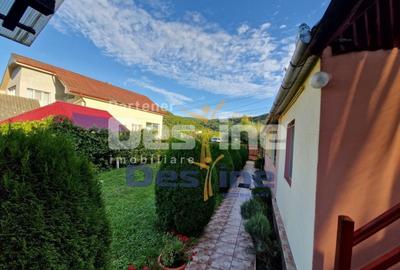 VAND CASA MOBILATA SI UTILATA + GRADINA + TEREN, ZONA LINISTITA, DEJ - 1