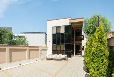 Singura Vilă care îți găzduiește și Afacerea, și Pasiunea: Design Spectaculos - 18