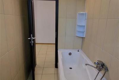 Apartament cu 2 camere decomandat în Piața Unirii