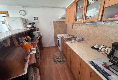 Apartament 3 camere decomandat  78 mp pivnita curte  in zona Centrala - 2