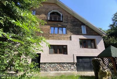 Bran - Casa pe strada Valea Portii, 223 mp, 4 dormitoare, teren 320 mp - 37