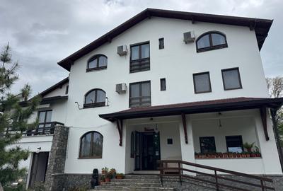 Vila Valea Prahovei Cornu , 15 camere, piscina int.,pretabila camin varstnici - 1