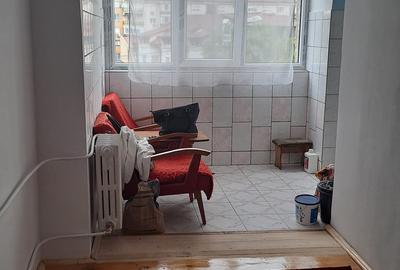 Apartament cu 3 camerere, decomandat - 4
