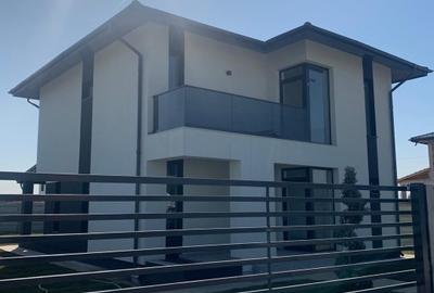 Casă individuală cu 4 camere în Dragomirești-Vale