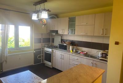 Apartament 3 Camere de Vânzare | Zona Parc Sebastian – Str. Făt Frumos - 14